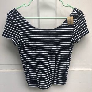 Never worn American Eagle black and white crop top